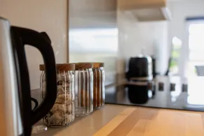 Hilltop Apartment - Image 5