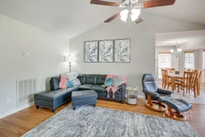 Hot Springs Getaway w/ Deck, 8 Mi to Downtown! - Image 5