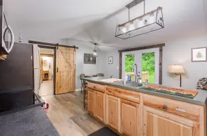 Grey Pines · Barn Wood · Hot Tub · No Pet Fees - Image 3