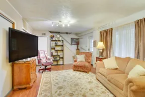 Fort Calhoun Home w/ Screened Porch + Playground! - Image 5
