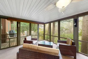 Lakeside Gem: Kayaks, Firepit & Private Dock - Image 4