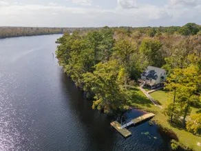 Cape Fear Treehouse Boat Ramp, Dock, Kayaks, Firepit, Games - Image 4