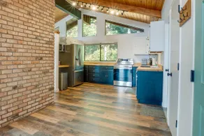 Tree-lined Gold Beach Retreat w/ Multiple Decks! - Image 3