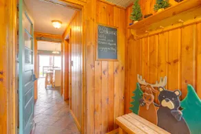 Kalkaska Retreat: Private Hot Tub, Dock, Fireplace - Image 4