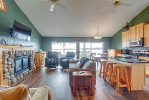 Kalkaska Retreat: Private Hot Tub, Dock, Fireplace - Image 5