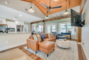 Lake Martin Retreat w/ Private Dock & Boat Launch - Image 5
