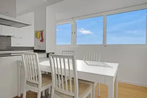 Golden sunset apartment - Image 5