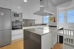 Golden sunset apartment - Image 4