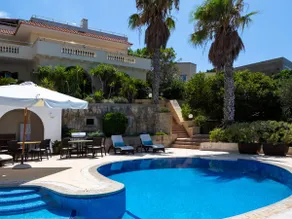 Villa Palma - Sunset Sea Views with Pool, Jacuzzi, Sauna and Games Room - Image 3
