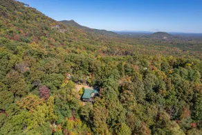 Cabin with Great Views and Under 20 min to TIEC! - Image 5