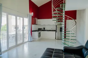 Enorme apartamento de 4 dormitorios a 2 km de la playa Eagle - Image 3