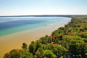 Higgins Lake Cottage w/ Private Fire Pit & Grill! - Image 2