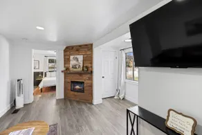 Private Entrance Cottage - Image 5