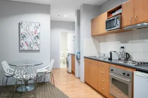 708 Enchanting Urban CBD Oasis 1BR & Balcony - Image 4