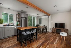 The Tea House-Modern container home near beach! - Image 2