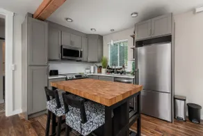 The Tea House-Modern container home near beach! - Image 5