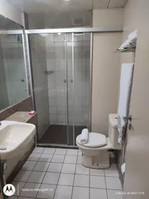 Studio with cable TV and internet - Image 4