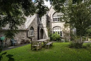 Large Grade II Listed House & Garden nr Beaches - Image 5