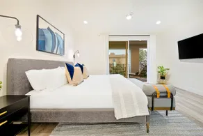 Modern 4BR - Private Balcony - Garage Parking - Image 5
