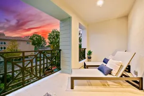 Modern 4BR - Private Balcony - Garage Parking - Image 3