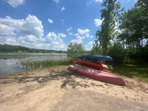 Unwind by the Lake! 5BR Cabin + Private Pontoon - Image 5