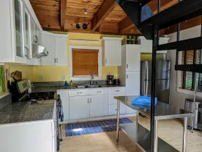 Pet-Friendly Retreat, minutes to Acadia National P - Image 4