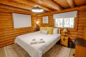 Family Log Cabin | EV Charging | Playground - Image 5