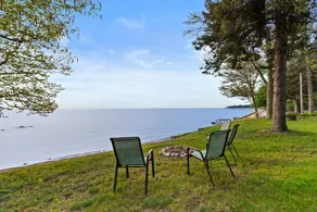 Romantic Shores Hideaway - Beachfront Getaway! - Image 5