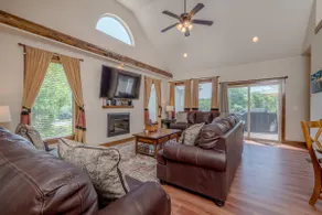 Hickory Hideaway - Communal Pool Access - Image 5