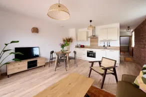 Le Noyer – Apartment with terrace and shared garden - Image 4