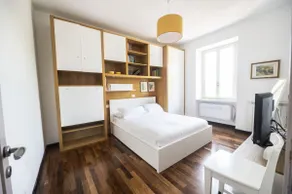 Testaccio Luminous and Large Apartment - Image 4