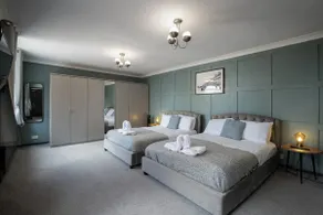 Wohnstätte-Familie-Eigenes Badezimmer-Bentinck Residence - Image 3
