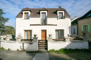 Beautiful 18th century house - Image 2