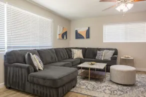 Cozy home near downtown Mesa, Pool, BBQ - Image 4