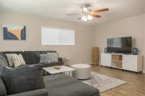 Cozy home near downtown Mesa, Pool, BBQ - Image 5