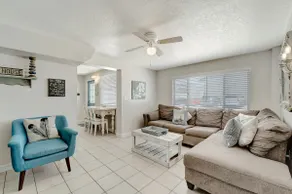 2BR suite with Gulf view, grill, patio, central AC - Image 4