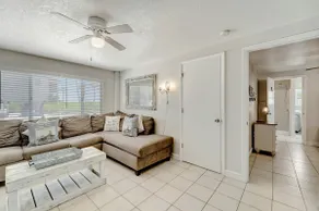 2BR suite with Gulf view, grill, patio, central AC - Image 5