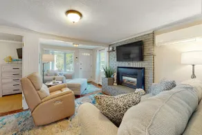 Beachfront Gem: Kayaks, Dock & Onset Bay Views - Image 5