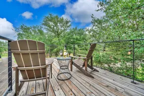 Container Home Near Magnolia & Baylor | Roof Porch - Image 2