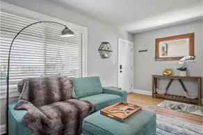 Amazing Parma Home King Bed + Full Office Room - Image 3