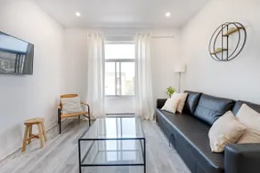 Le Mile End by M11 - Modern & Stylish 1BDR with Sofa Bed - Image 3
