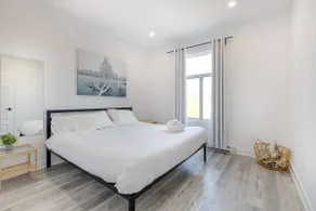 Le Mile End by M11 - Modern & Stylish 1BDR with Sofa Bed - Image 4