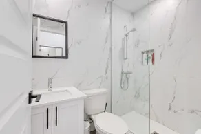 Le Mile End by M11 - Modern & Stylish 1BDR with Sofa Bed - Image 2