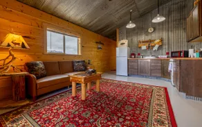 Buckshots Bunkhouse- Couples Retreat, on the way to Yellowstone - Image 2