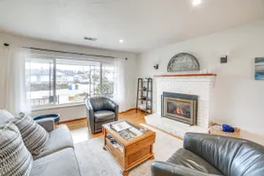 Seaside Vacation Rental w/ Patio Near Monterey Bay - Image 4