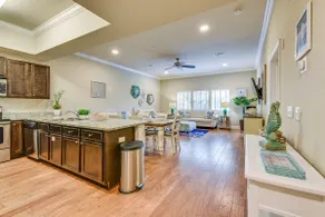 Miramar Beach Condo w/ Pool - Walk to Beach! - Image 4