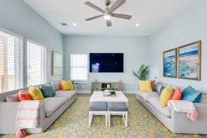 Steps to Coast! Beach Home w/ 2 Decks in Galveston - Image 5