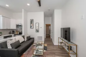 Covington Charm 201 - Image 3