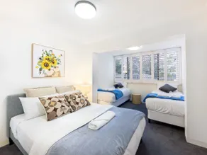 Old Time Charm! Carpark+Wifi, Central BNE 2BR Apt - Image 5