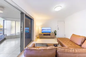 Old Time Charm! Carpark+Wifi, Central BNE 2BR Apt - Image 3